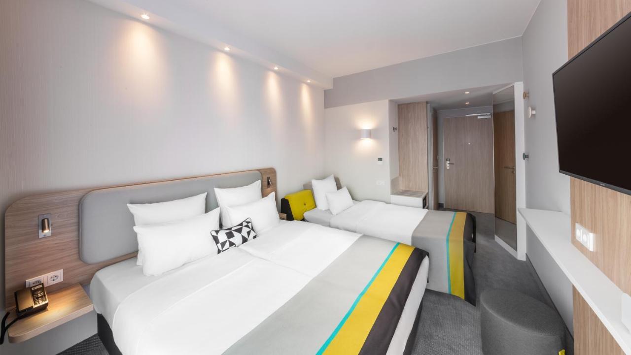 Holiday Inn Express - Munich North By Ihg Exterior foto